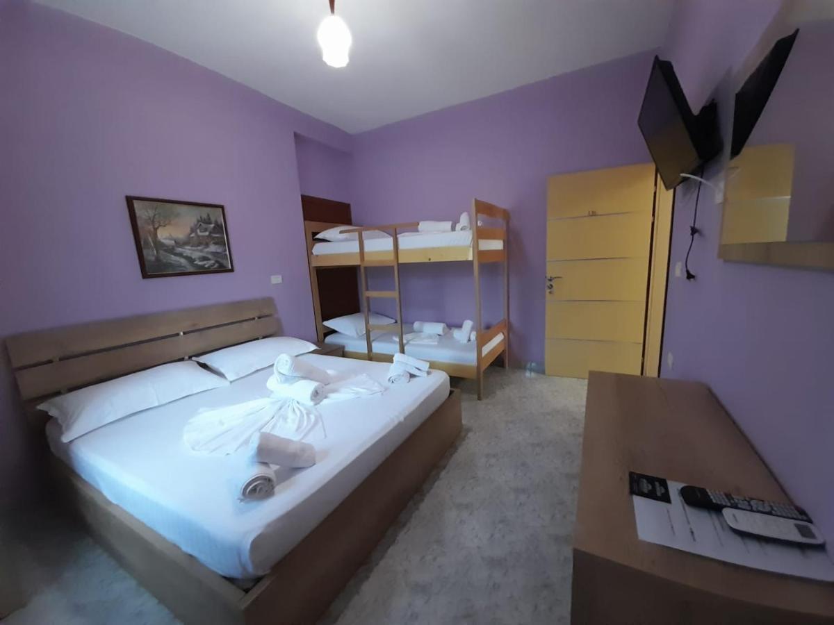 Hotel Apostoli Permet Bagian luar foto